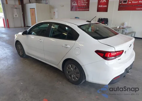 2020 Kia Rio Lx z USA, uszkodzony, nr VIN 3KPA24AD1LE320883